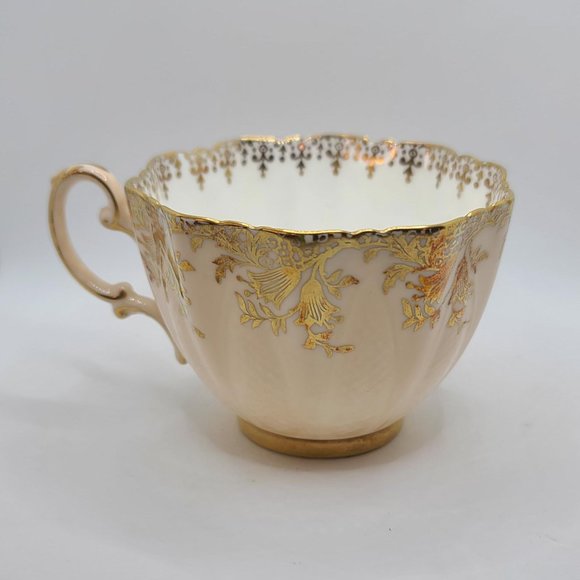 Vintage Paragon Double Warrant Tea Cup and Saucer - Picture 4 of 9